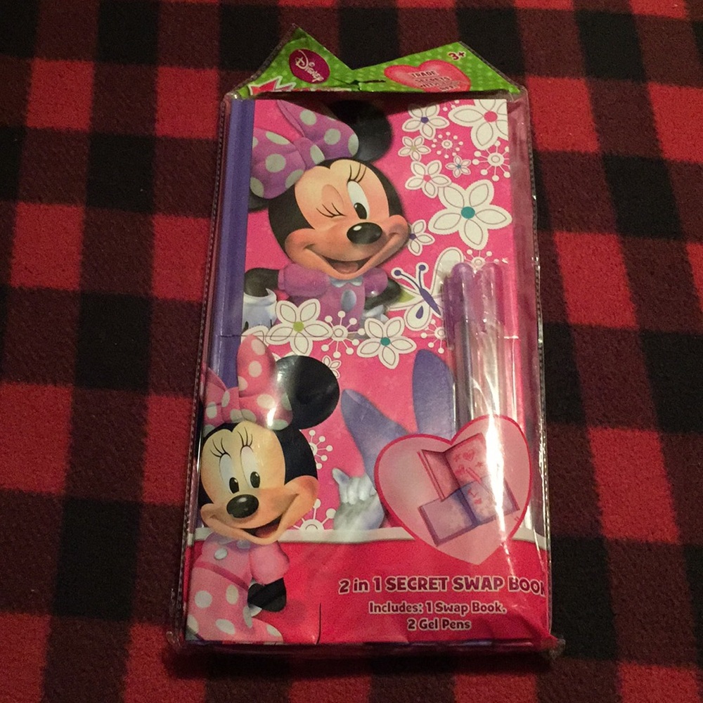 Mini mouse journal and gel pens